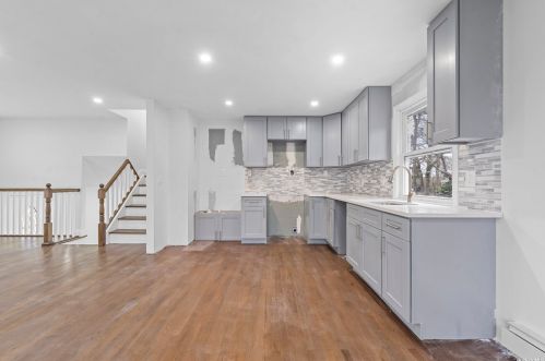 170 Cirrus Rd, Holbrook NY  11741-4407 exterior