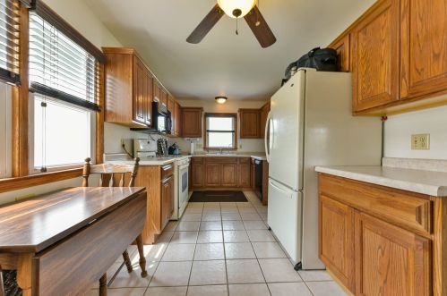 3281 68, Milwaukee WI 53213-3930 exterior