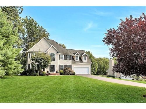 2 Applegate Way, Crotonville, NY 10562-1648