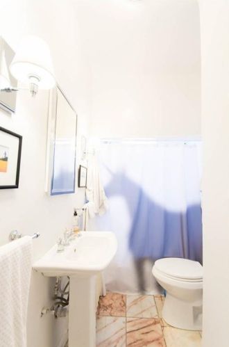 30 Gould St, Middletown RI 02840-2144 exterior