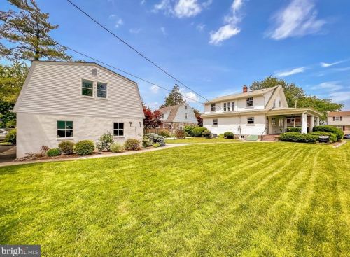 718 Columbia Ave, Lansdale PA 19446-3311 exterior