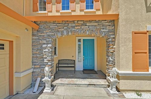 348 Arrowhead Way, Hayward, CA 94544-6650