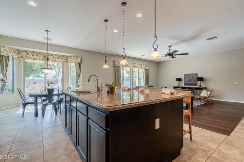 1400 Margate St, Chandler AZ  85286-6156 exterior