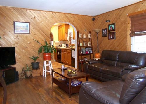 309 16th St, Babylon, NY 11704-2734