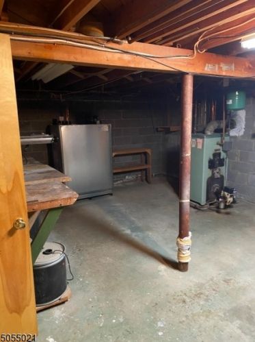 5 Linden Dr, Sparta NJ  07871-3723 exterior