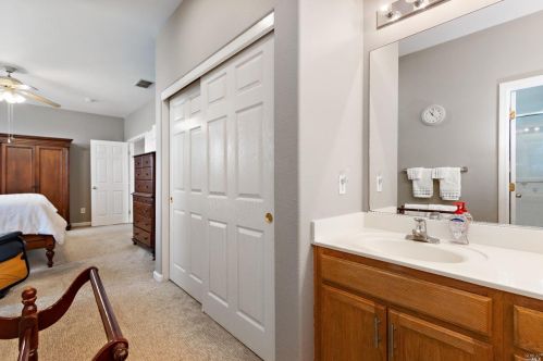 915 Mayport Dr, West Pittsburg CA  94565-4494 exterior