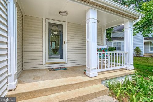 13528 Brightfield Ln, Herndon, VA 20171-3360