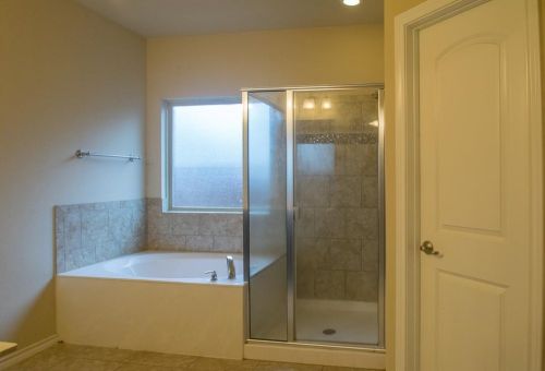 4512 Gunnison Dr, Denton TX  76208 exterior