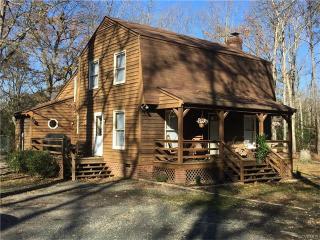 8221 Twin Creek Trl, Mechanicsville, VA 23111-6042