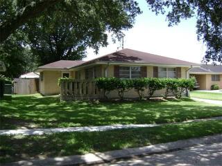 1520 Francis Ave, Metairie, LA 70003-4648
