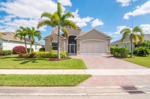 566 Gossamer Wing Way, Sebastian, FL 32958-3956