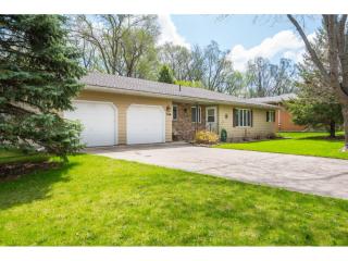 740 Green Meadow Ct, Waterford, MN 55057-1364