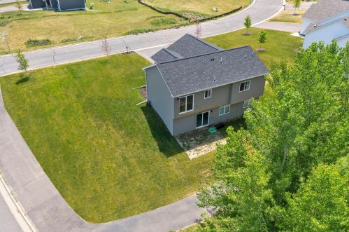311 Lachermeier Ln, Waverly MN  55390-4515 exterior