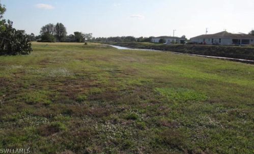 1515 Medford Pl, Lehigh Acres FL  33936-5941 exterior