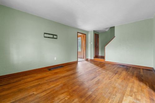 715 Hamil Rd, Verona PA  15147-2924 exterior
