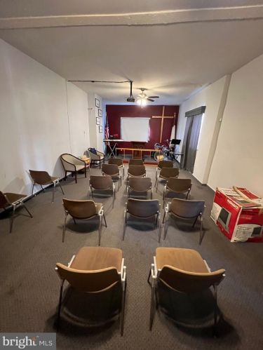 5935 Arch St, Philadelphia PA  19139-2320 exterior