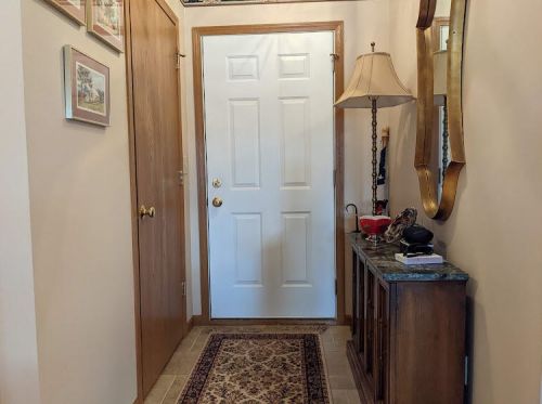 1771 Pinehurst Dr, Springfield OH 45502-7897 exterior