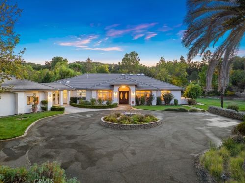 1440 Ridge Rd, Templeton CA  93465-9303 exterior