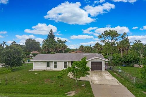 5290 Floridan Ave, Naples, FL 34113-7767