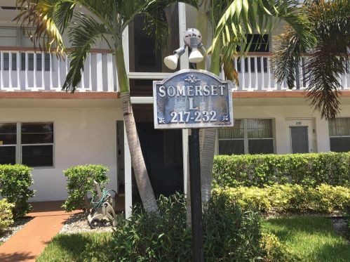 225 Somerset L, West Palm Beach, FL 33417-2134