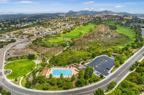 5166 Via Malaguena, Oceanside CA  92057-2636 exterior