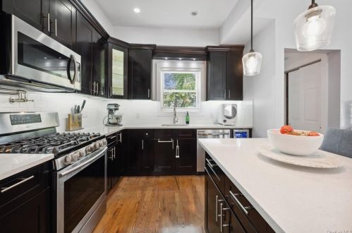 33 8th Ave, Mount Vernon NY  10550-1965 exterior