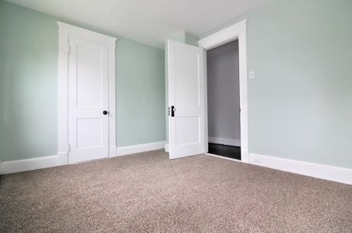 579 Cooke St, Waterbury CT  06710-1424 exterior