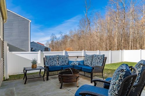 312 Isaac Tharp St, Pataskala OH 43062 exterior