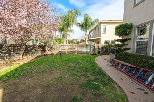 1241 Fawn Lily Dr, Grayson CA  95363-9089 exterior