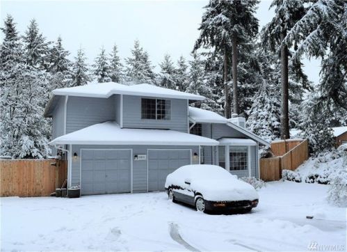 11011 140th St, Puyallup, WA 98374-3353
