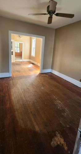 1110 18 St, Milwaukee WI 53233-1131 exterior