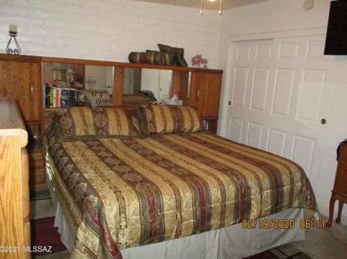 4860 Prudence Rd, Tucson AZ 85730-4318 exterior