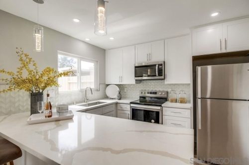 4168 Genesee Ave, San Diego CA  92111-2716 exterior