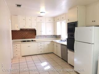 2406 30th St, Lubbock TX  79404-2023 exterior