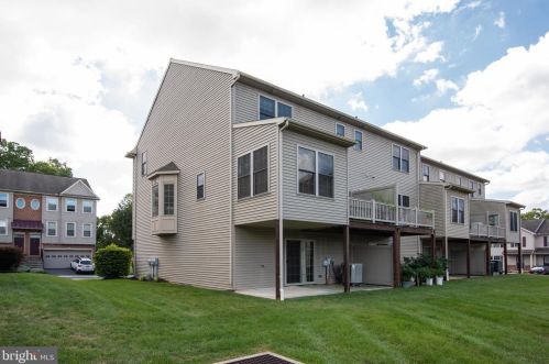 6339 Creekbend Dr, Navy Sup Dpt, PA 17050-4001
