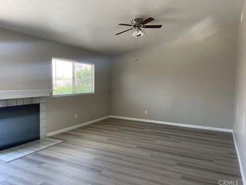 15222 Sunflower Ln, Victorville, CA 92394-7350