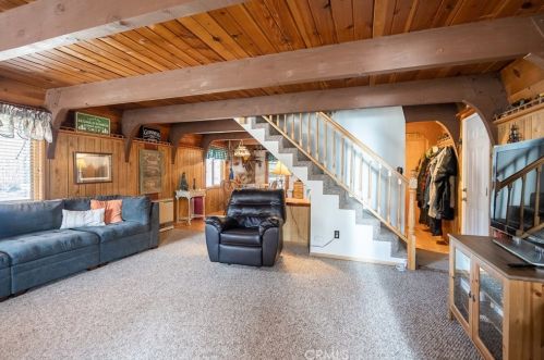 209 Gilroy Dr, Big Bear City CA  92314-9683 exterior