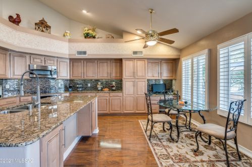 10729 Eagle Eye Pl, Tucson AZ 85737-9074 exterior