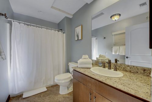 51705 Avenida Madero, La Quinta CA  92253-3114 exterior