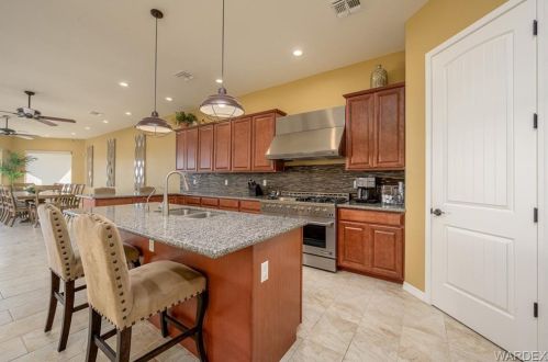 3003 Camino Del Rio, Bullhead City AZ  86442-7885 exterior