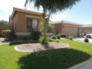 3697 Oxford Ln, Gilbert, AZ 85295-4677