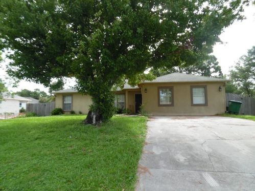 1697 Courtland Blvd, Deltona, FL 32738-5448