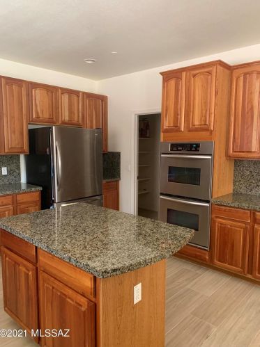8167 Eagle Heart Ct, Tucson AZ  85757-1655 exterior