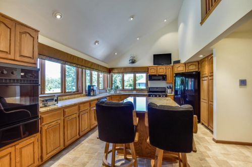 1432 Country Club Ln, Watertown WI  53098-4345 exterior