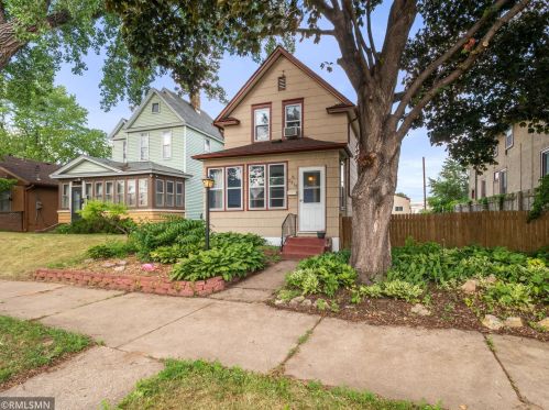 2919 California St, Minneapolis, MN 55418-1803