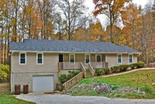 2804 Liberty Oaks Dr, Greensboro, NC 27406-9754