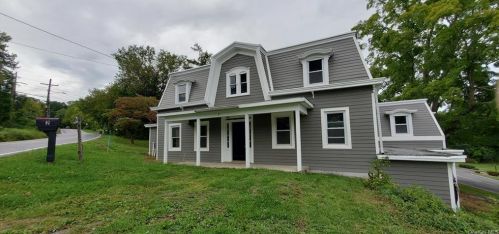 2 Plattekill Rd, Marlborough NY  12542-6022 exterior