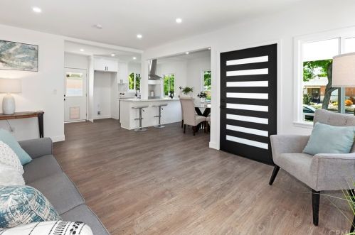 6960 Shoshone Ave, Van Nuys, CA 91406-4342