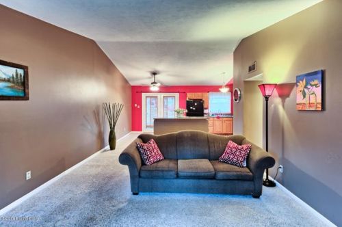 3028 Nepperhan Rd, Louisville, KY 40220-2530