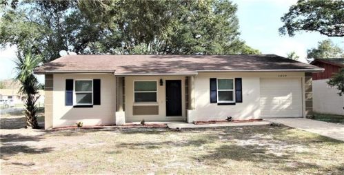 2829 Central Dr, Sanford, FL 32773-5219